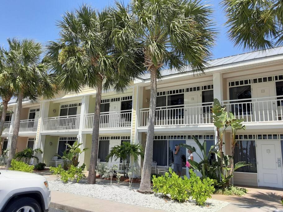 Beautiful One Bedroom Resort-Style Studio With Pool And Beach Access 拉斯金 外观 照片