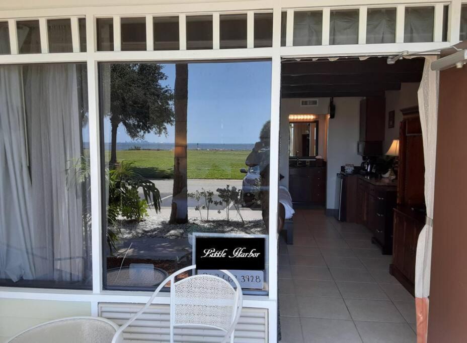 Beautiful One Bedroom Resort-Style Studio With Pool And Beach Access 拉斯金 外观 照片